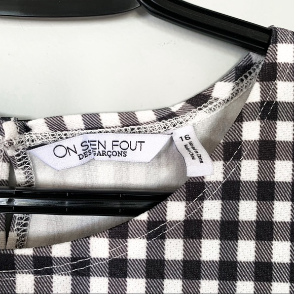 COPY - On S’en Fout Des Garçons • Gingham Plaid Dress - Picture 4 of 6